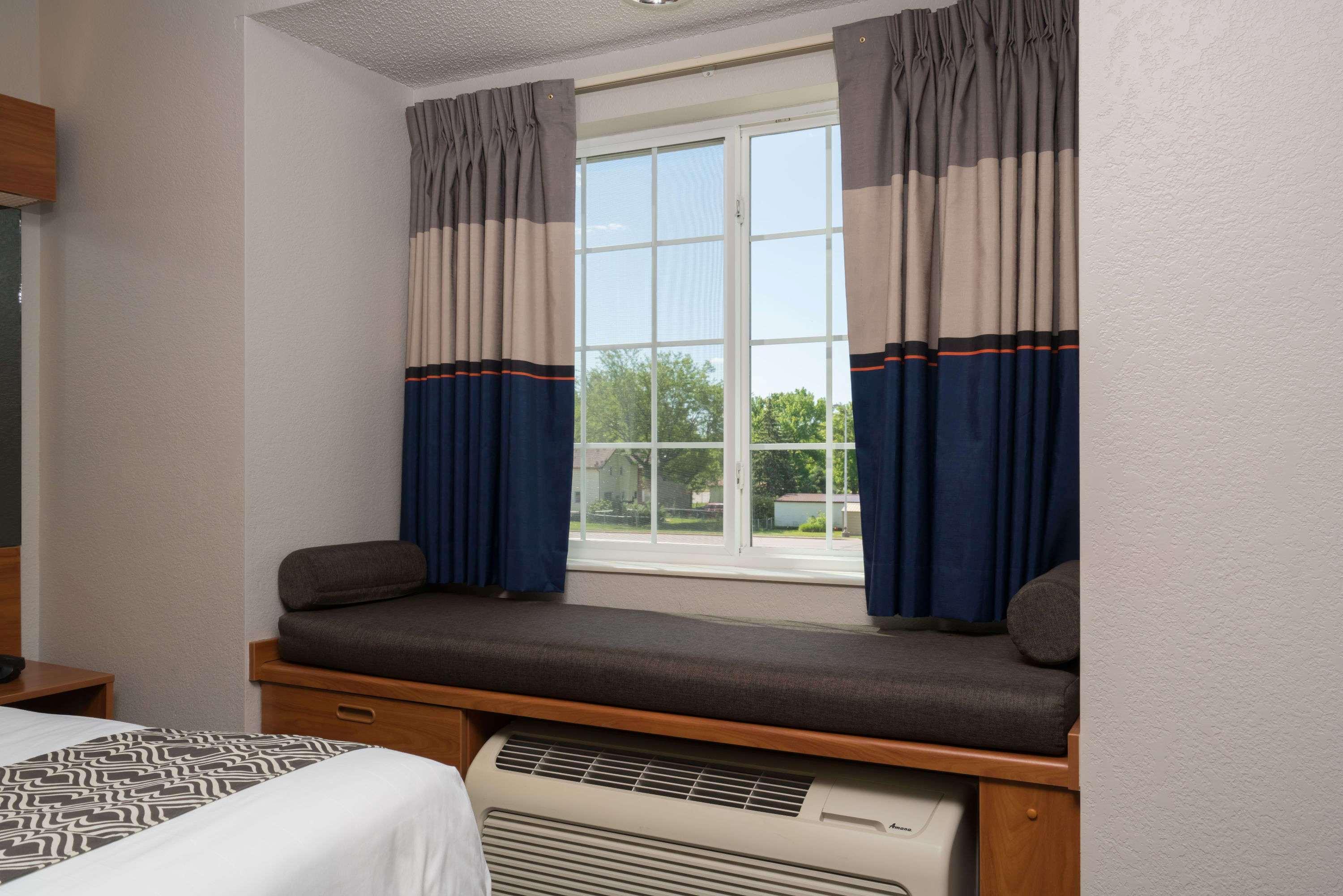 Microtel Inn & Suites By Wyndham Springfield Buitenkant foto